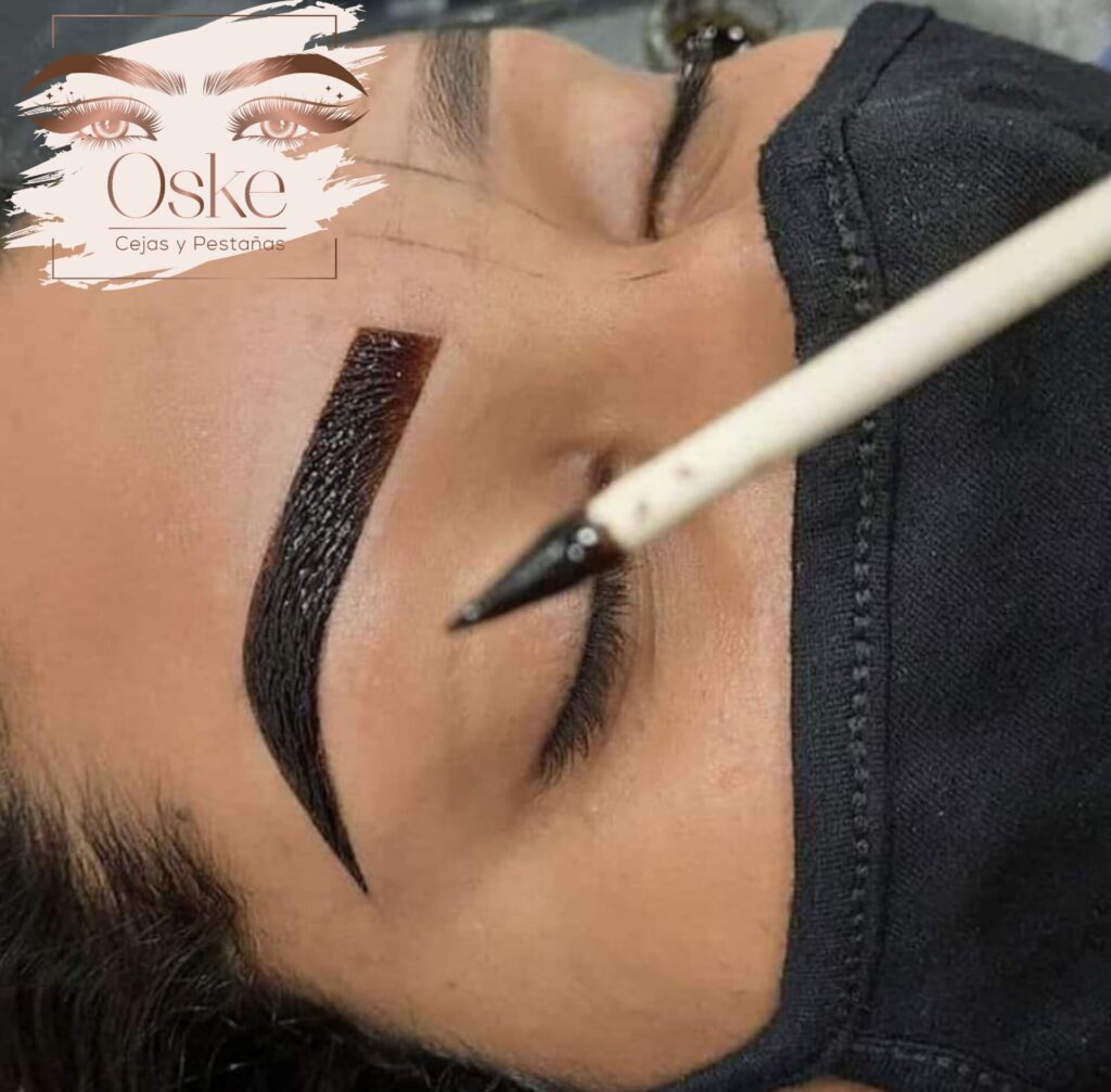 SOMBREADO DE CEJAS